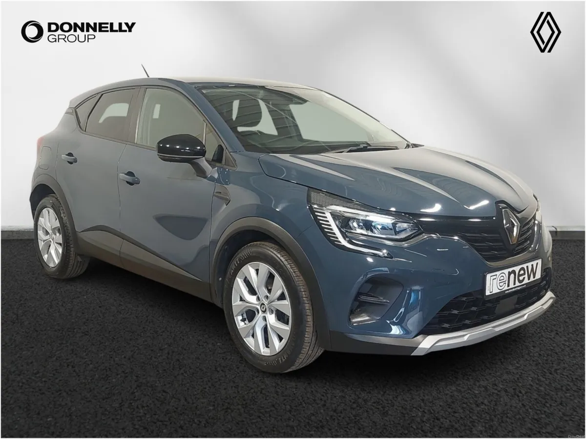 Renault Captur Hatchback Iconic Edition - Image 1
