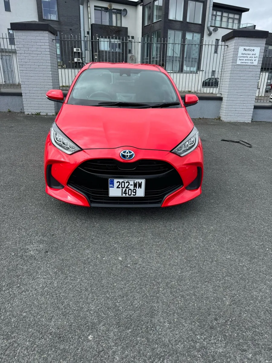 Toyota Yaris hybrid - Image 1