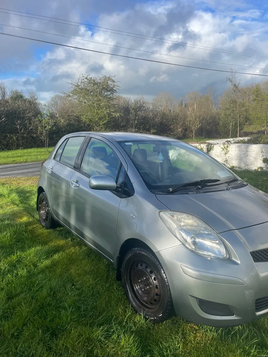 2010 Toyota Yaris 1.3 - Image 3