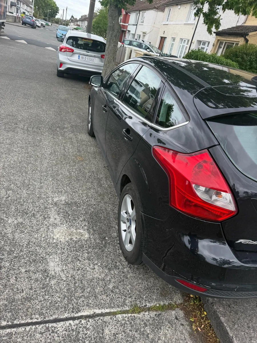 Car - Image 2