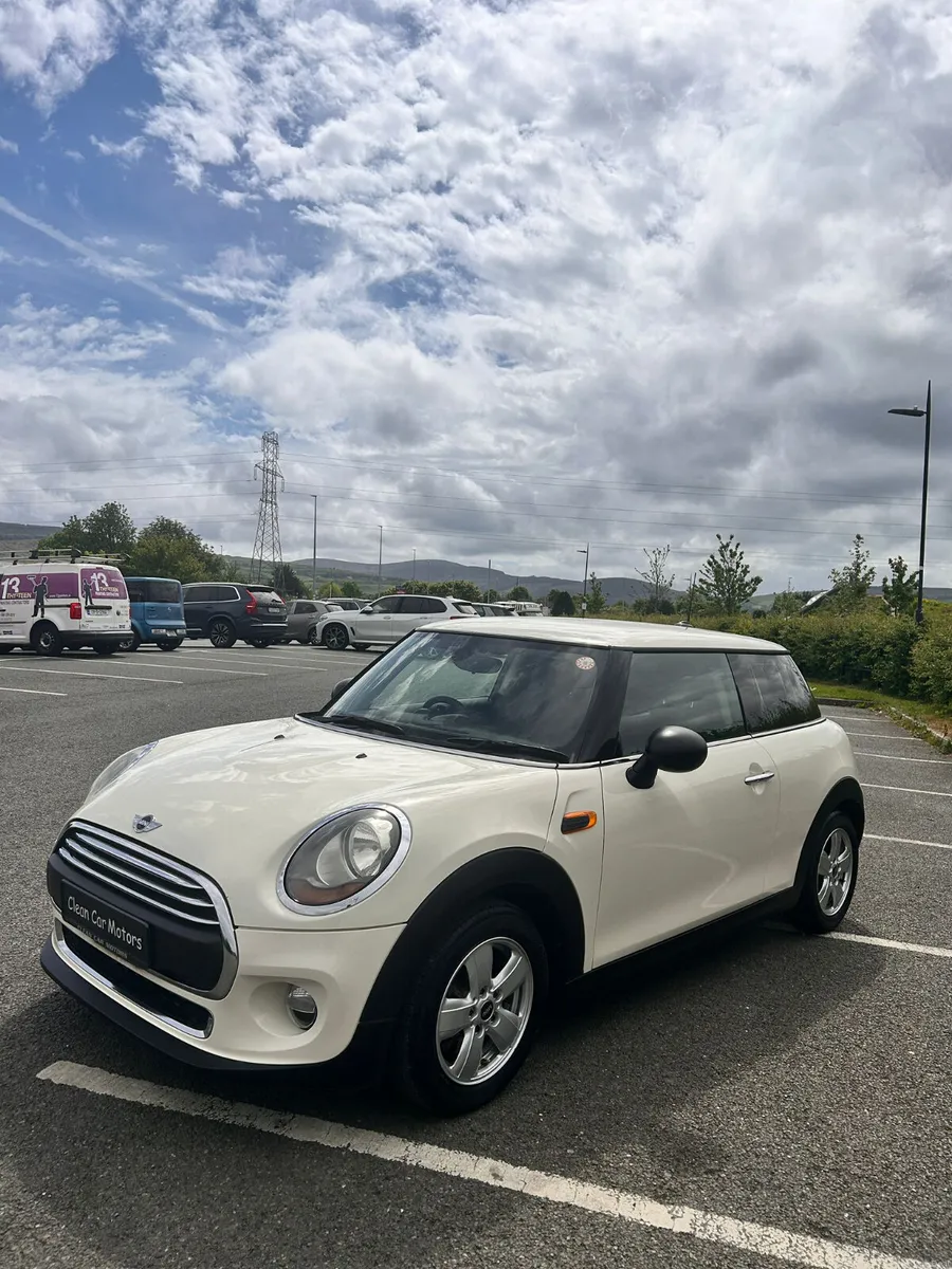 MINI 2015 1.2 PETROL AUTOMATIC - Image 2