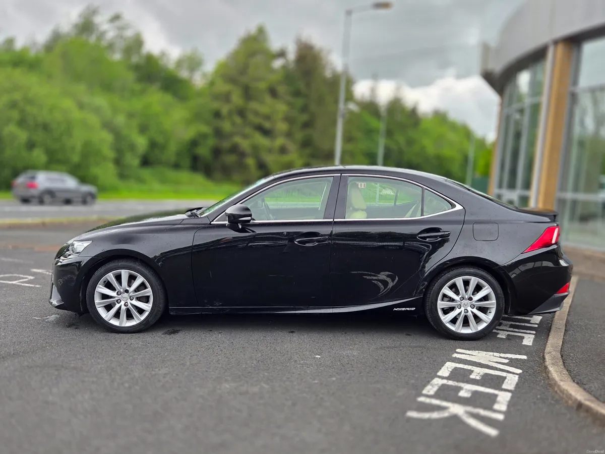 ***LOW KM's***  Lexus IS300H - Image 3