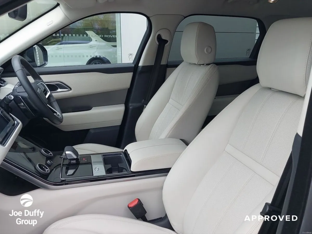 Land Rover Range Rover Velar R-Dynamic S 2.0 I4 PH - Image 4