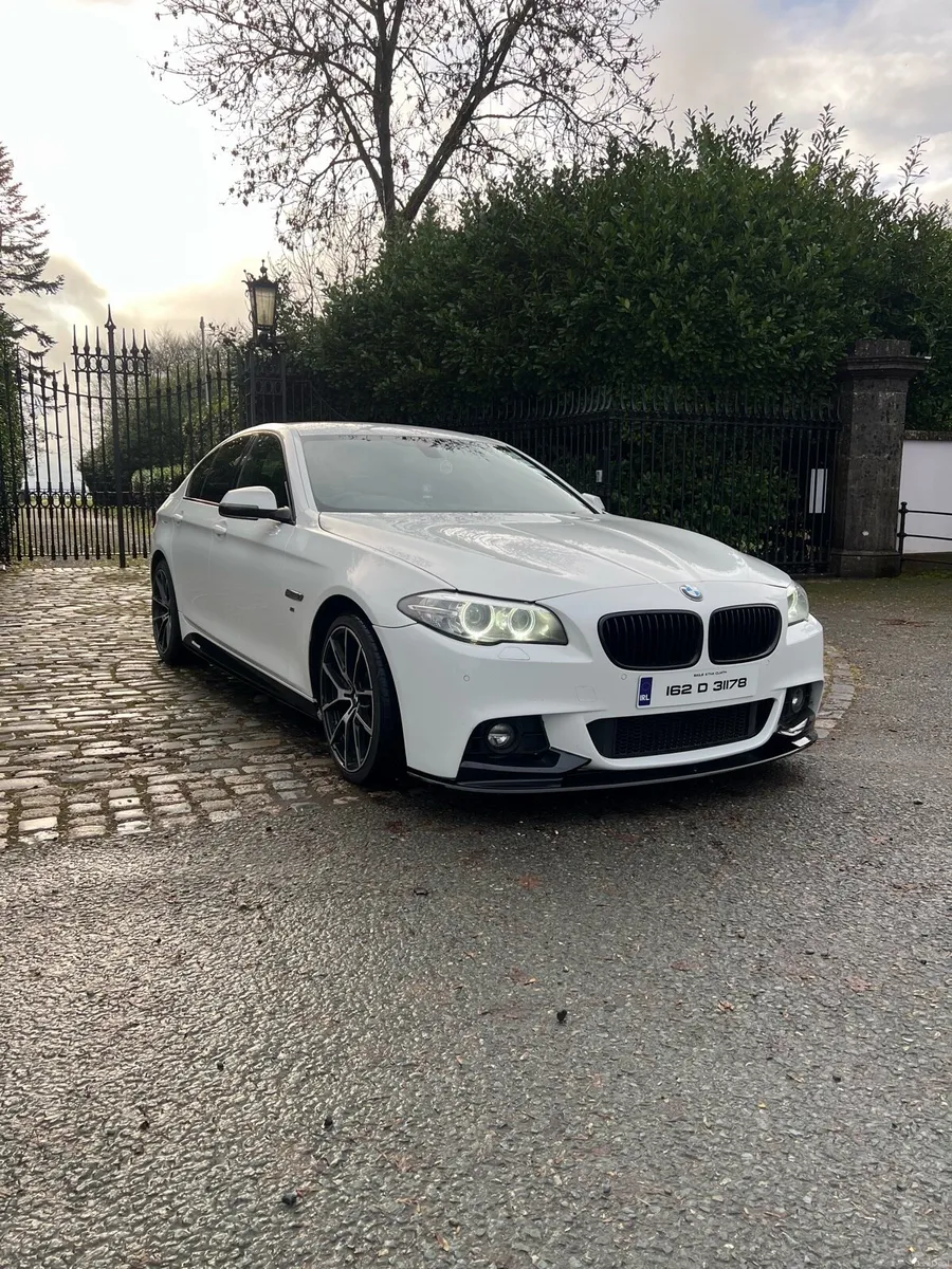 2016 BMW 520d M SPORT LCI - Image 2
