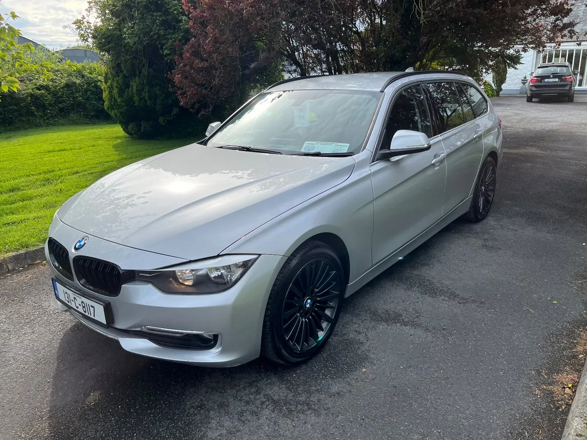 BMW 3-Series 2013 320D TOURING - Image 4