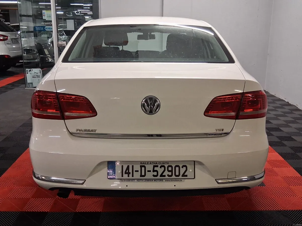 2014 Volkswagen Passat **AUTOMATIC** - Image 4