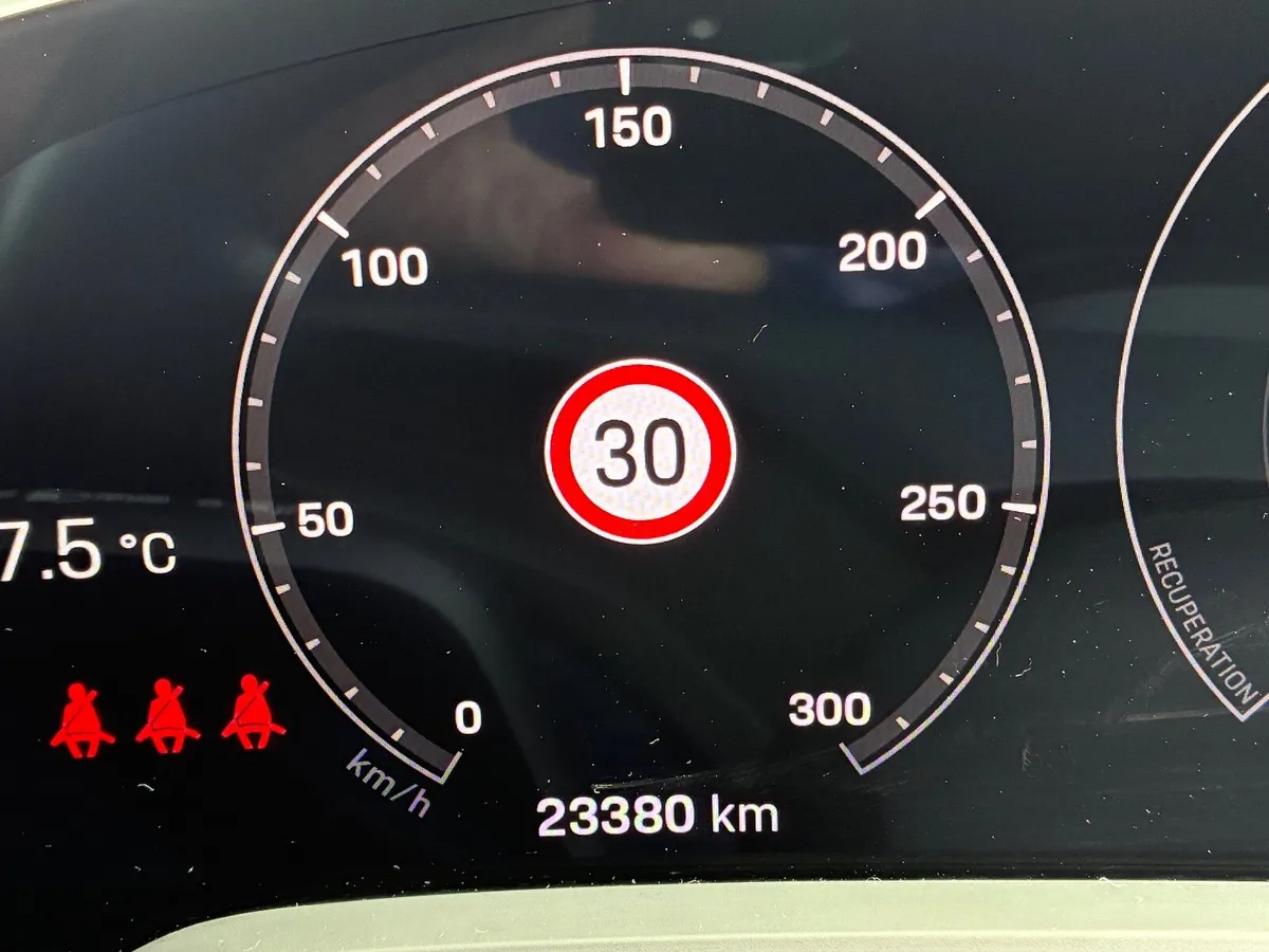 Porsche Taycan 2022. Only 23,380km. Exceptional. - Image 3