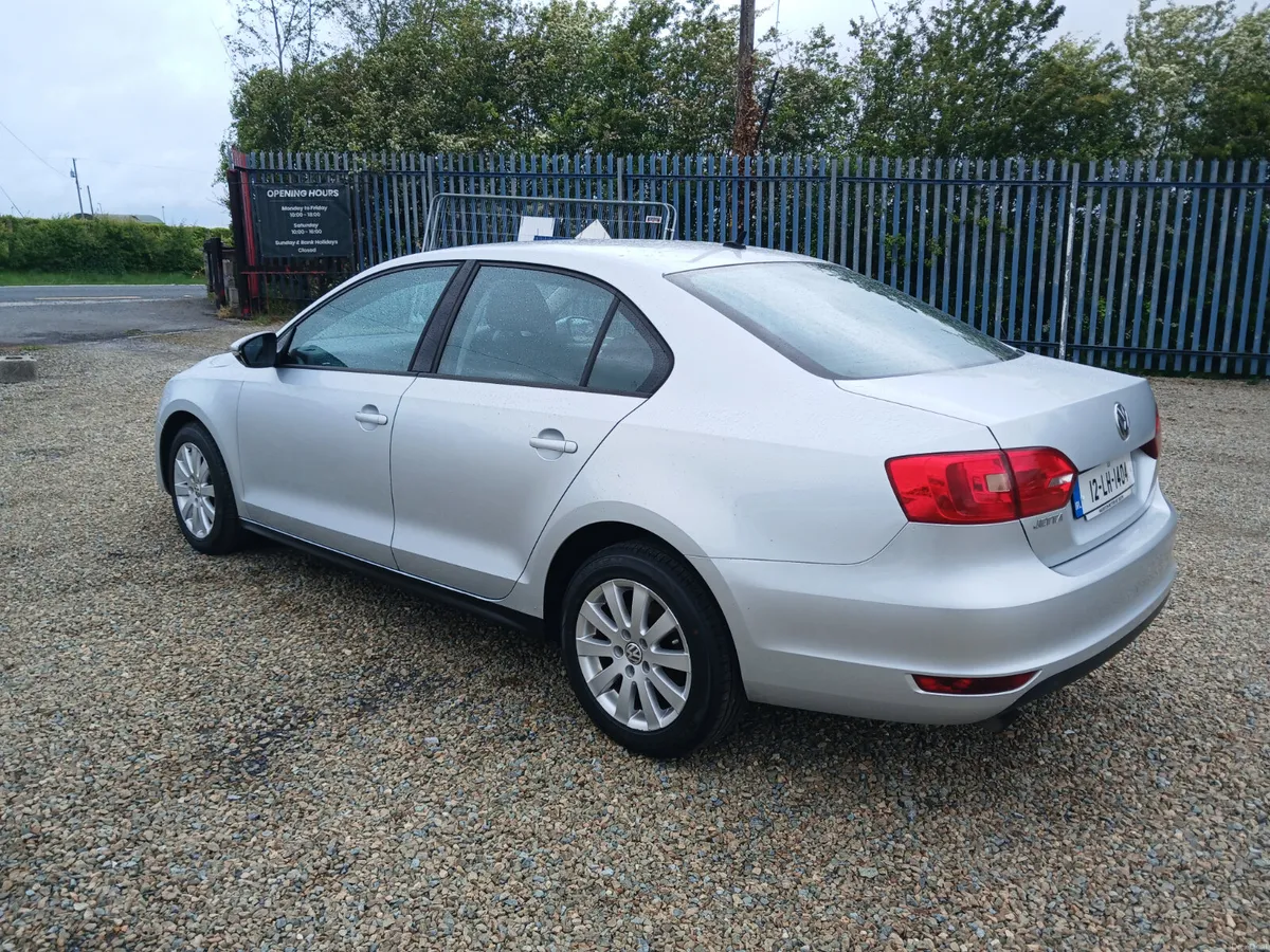 Volkswagen Jetta 2012 1.2Tsi petrol - Image 2