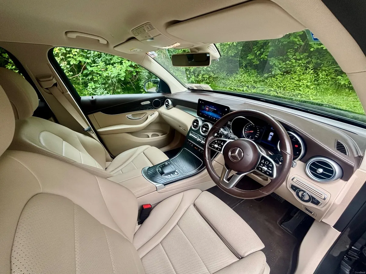Mercedes-Benz GLC 2020 - Image 4