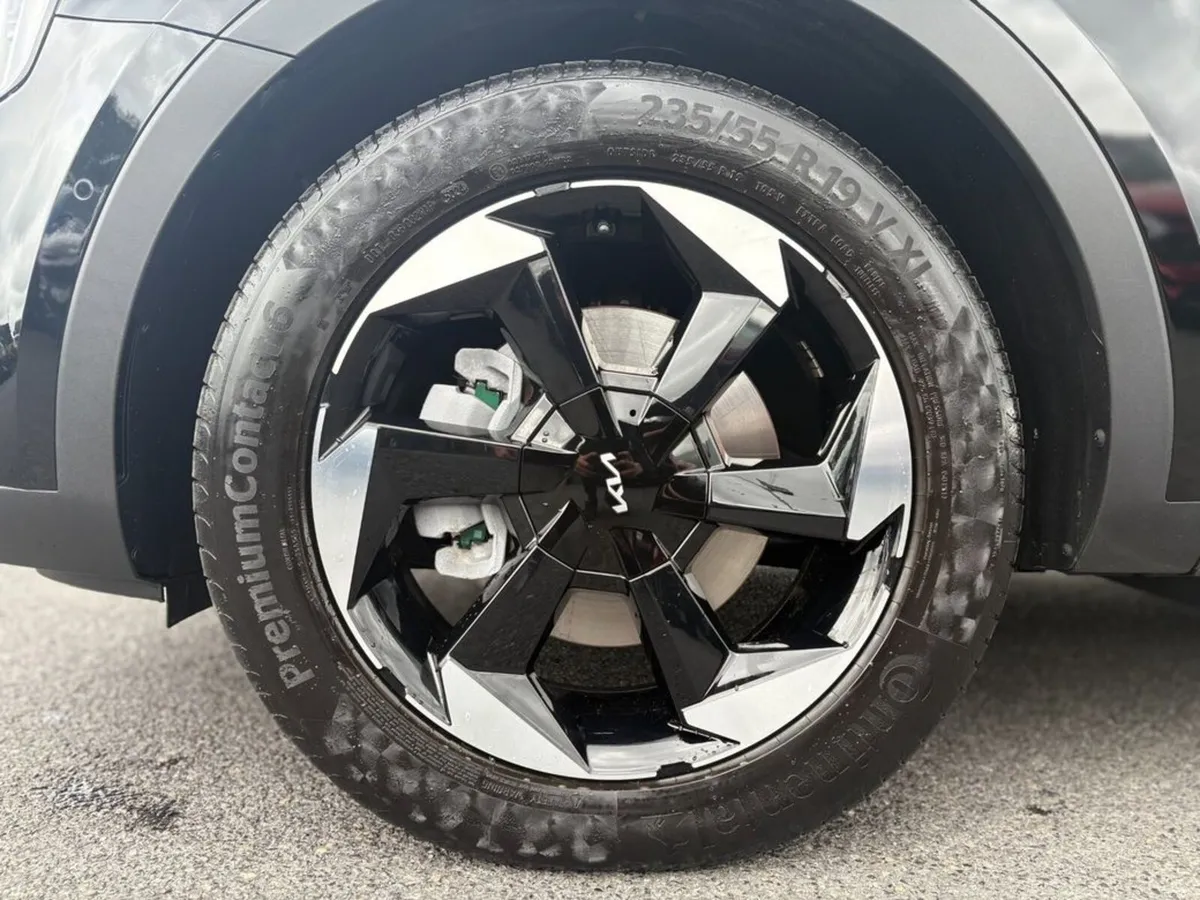Kia Sorento 1.6 Plug in hybrid ( 7 Seats ) - Image 4