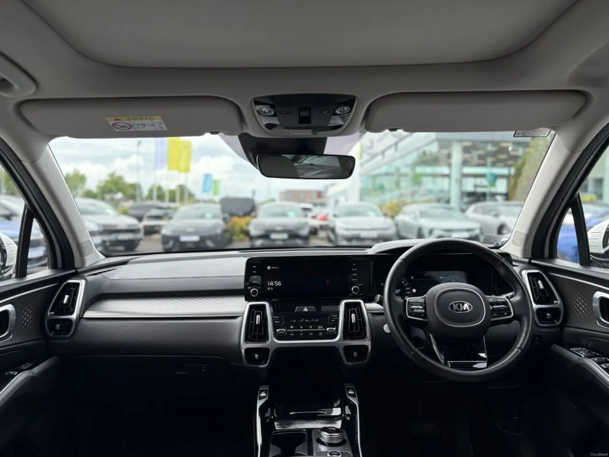 Kia Sorento 1.6 Plug in hybrid K4 ( 7 Seats ) - Image 2
