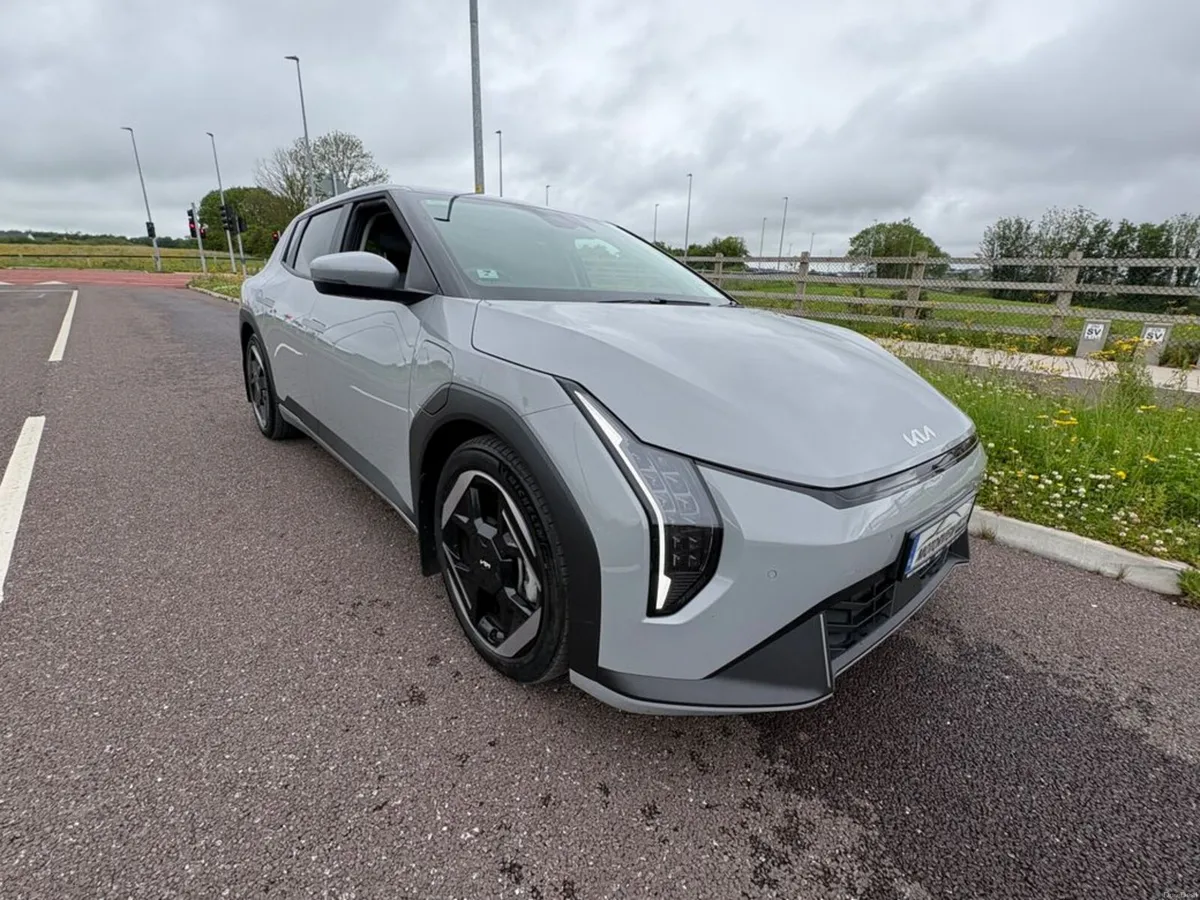 Kia EV4 EV4 5HB Earth K3 LR 5DR Auto - Image 3