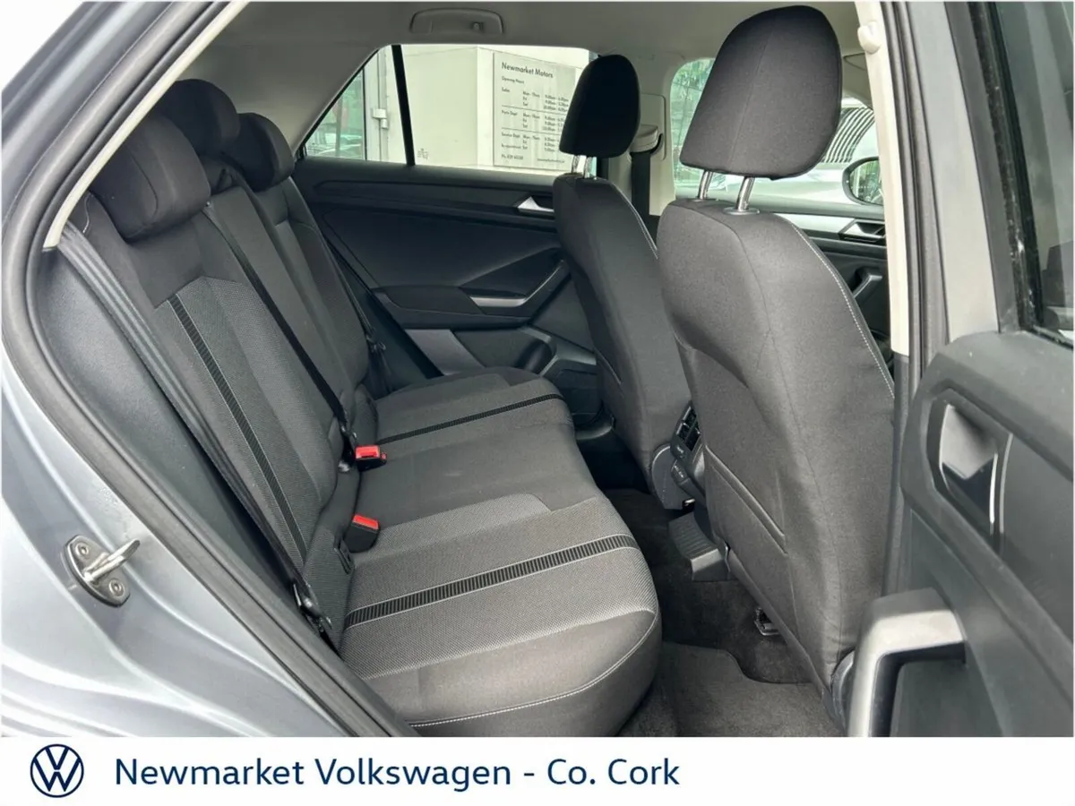 Volkswagen T-Roc EDITION 75 2.0TDI 6 SPEED 116BHP - Image 4