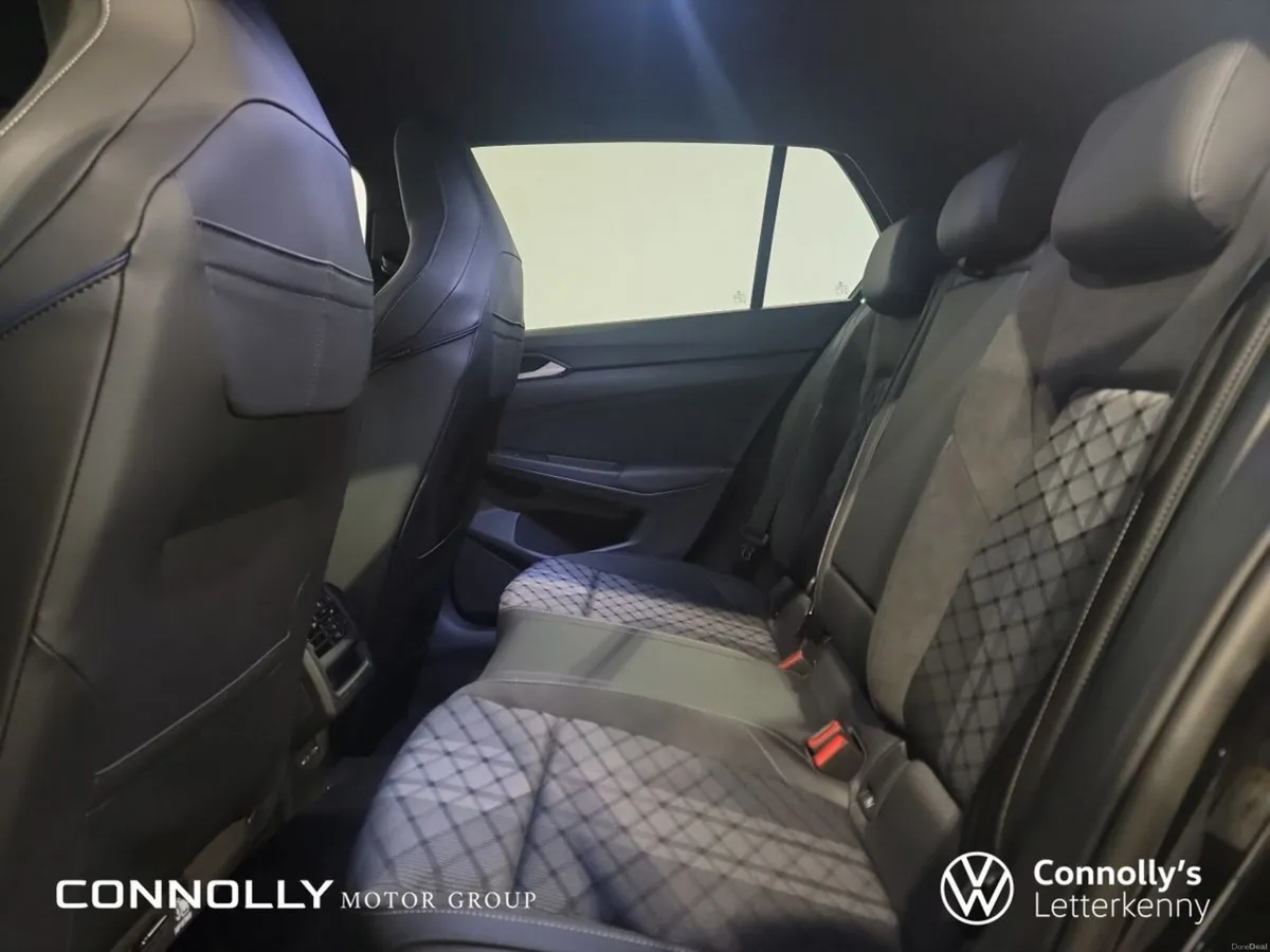Volkswagen Golf R-Line 2.0TDI 150HP Auto - Image 6