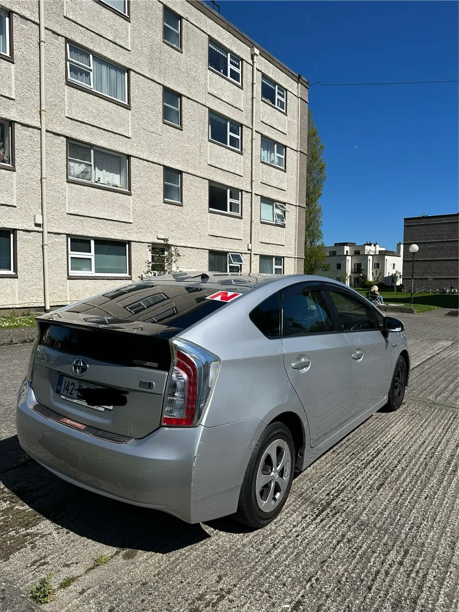 Toyota Prius 30 - Image 2