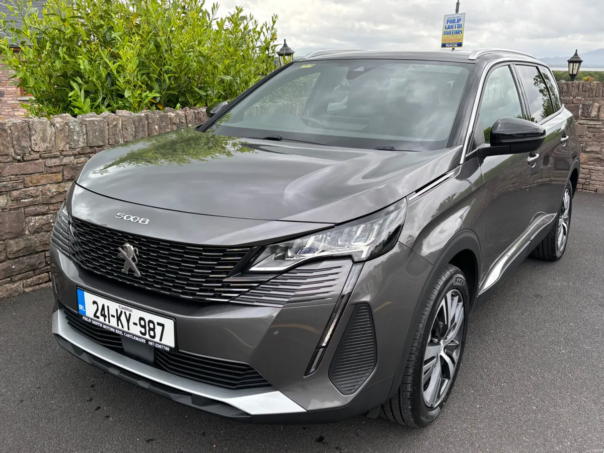 2024 Peugeot 5008 Auto Petrol Hybrid only 29000kms - Image 3