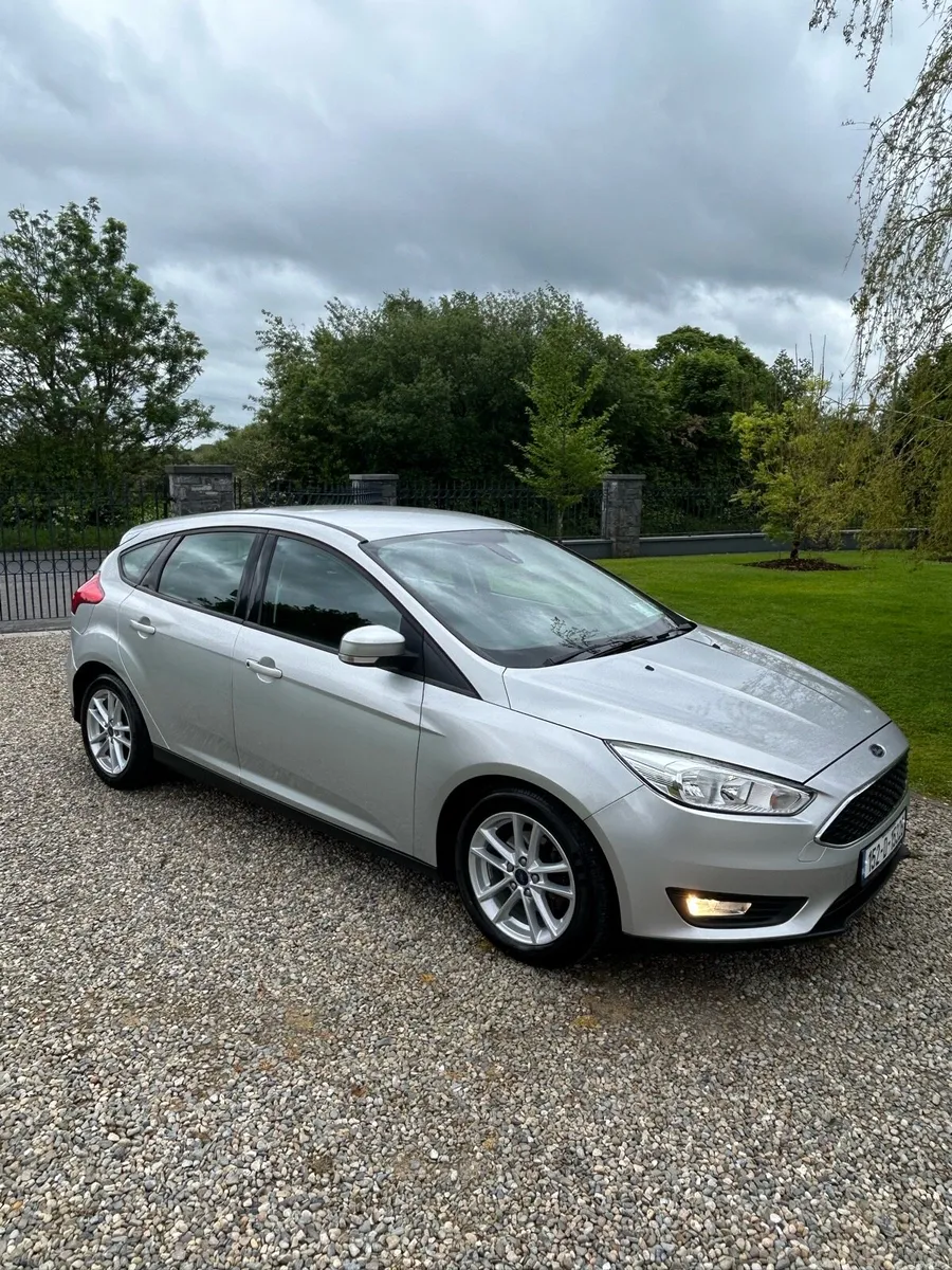 FORD FOCUS hatchback TDI 2015 - Image 2