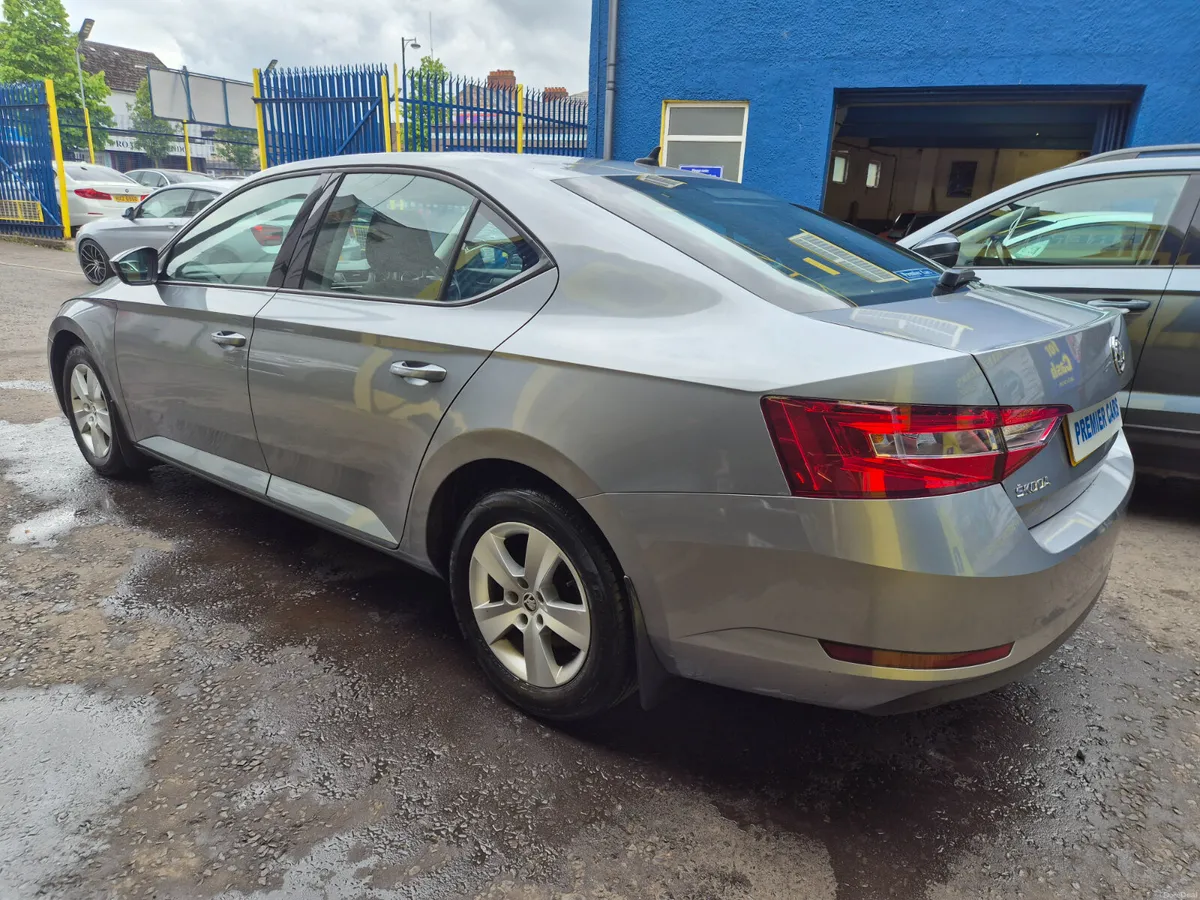 Skoda Superb 2018 - Image 3