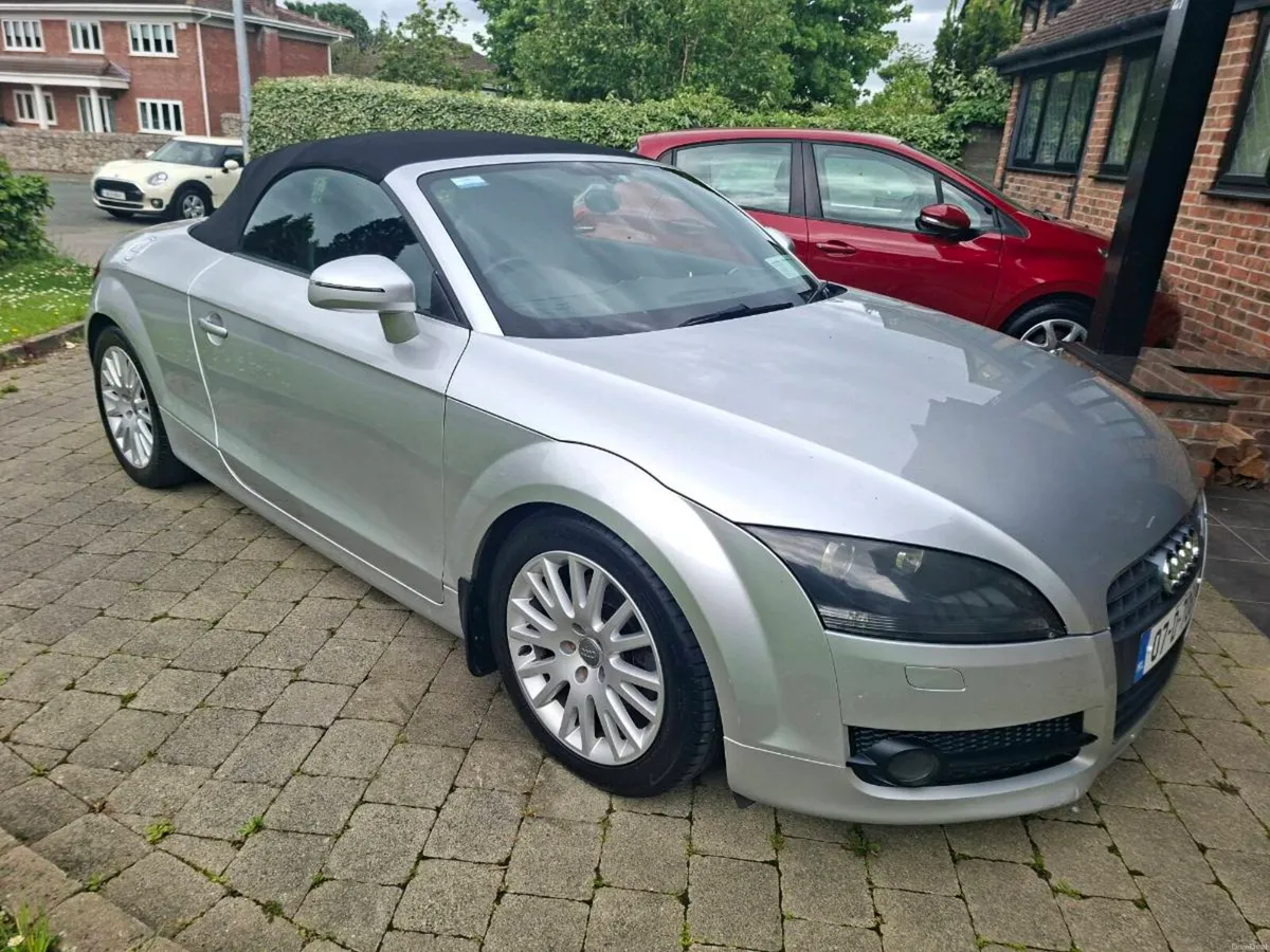 AUDI TT CONVERTIBLE 2007 VERY CLEAN CAR - Image 1