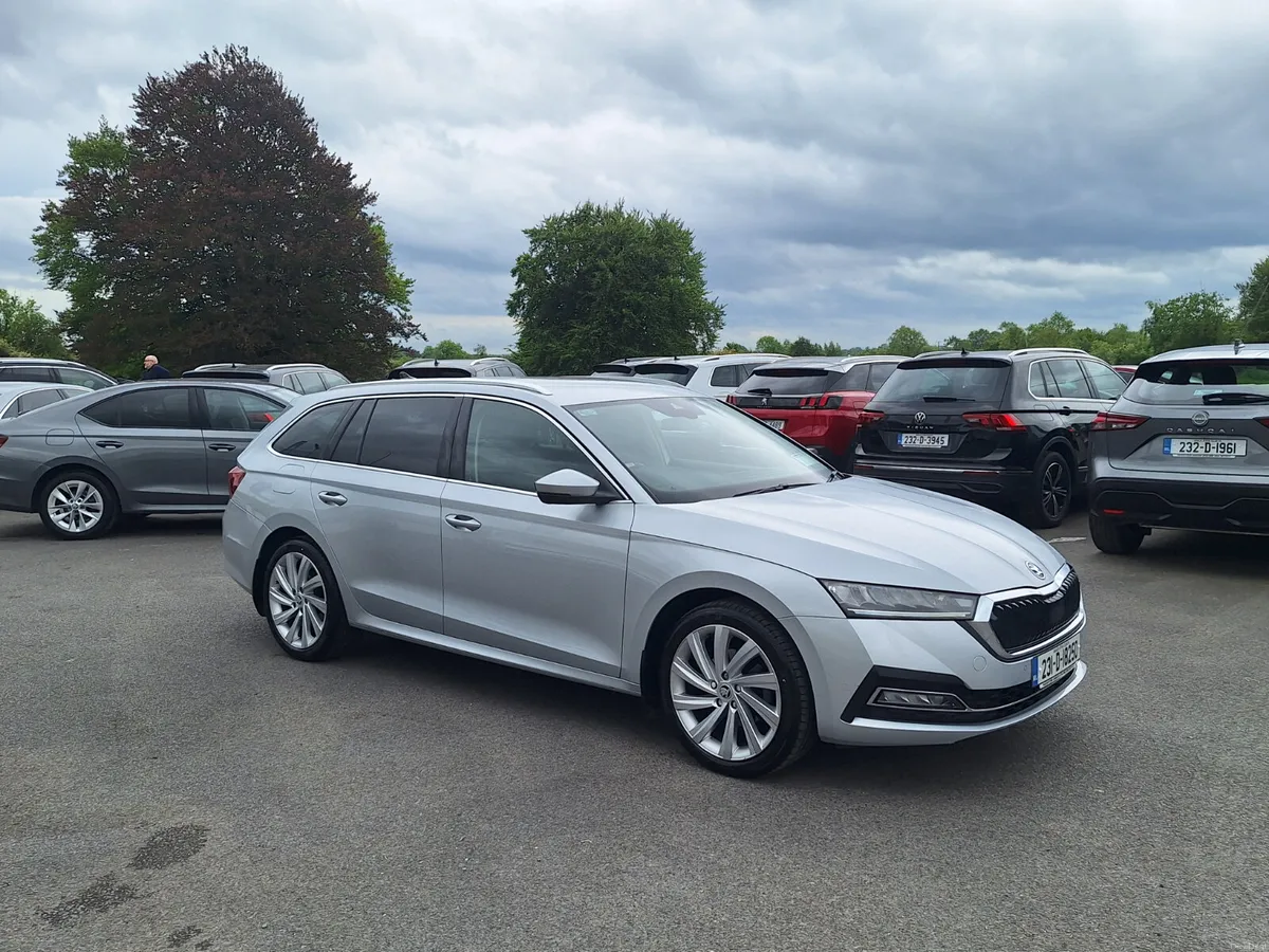 Skoda Octavia Estate 2.0 TDI STYLE *High Spec - Image 1