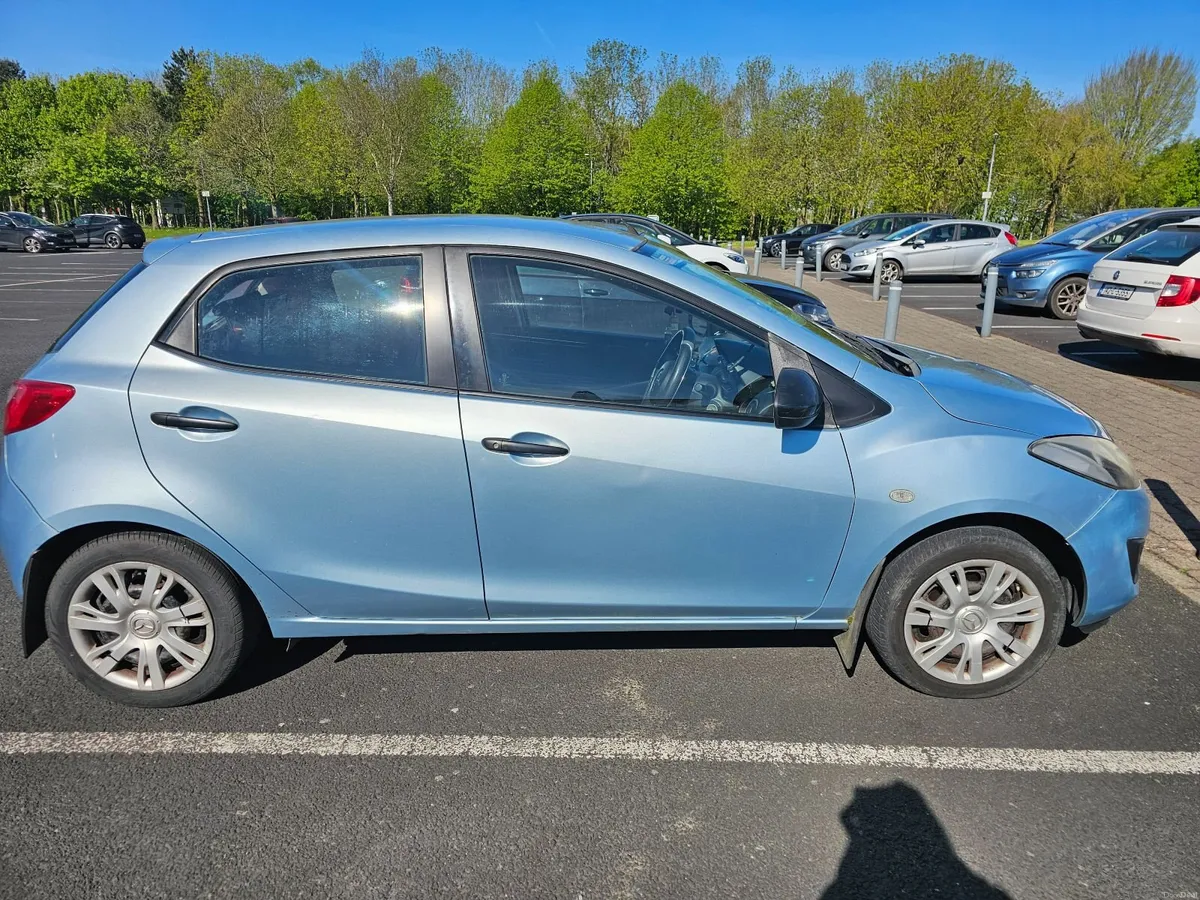 Mazda Mazda2 2011 - Image 2