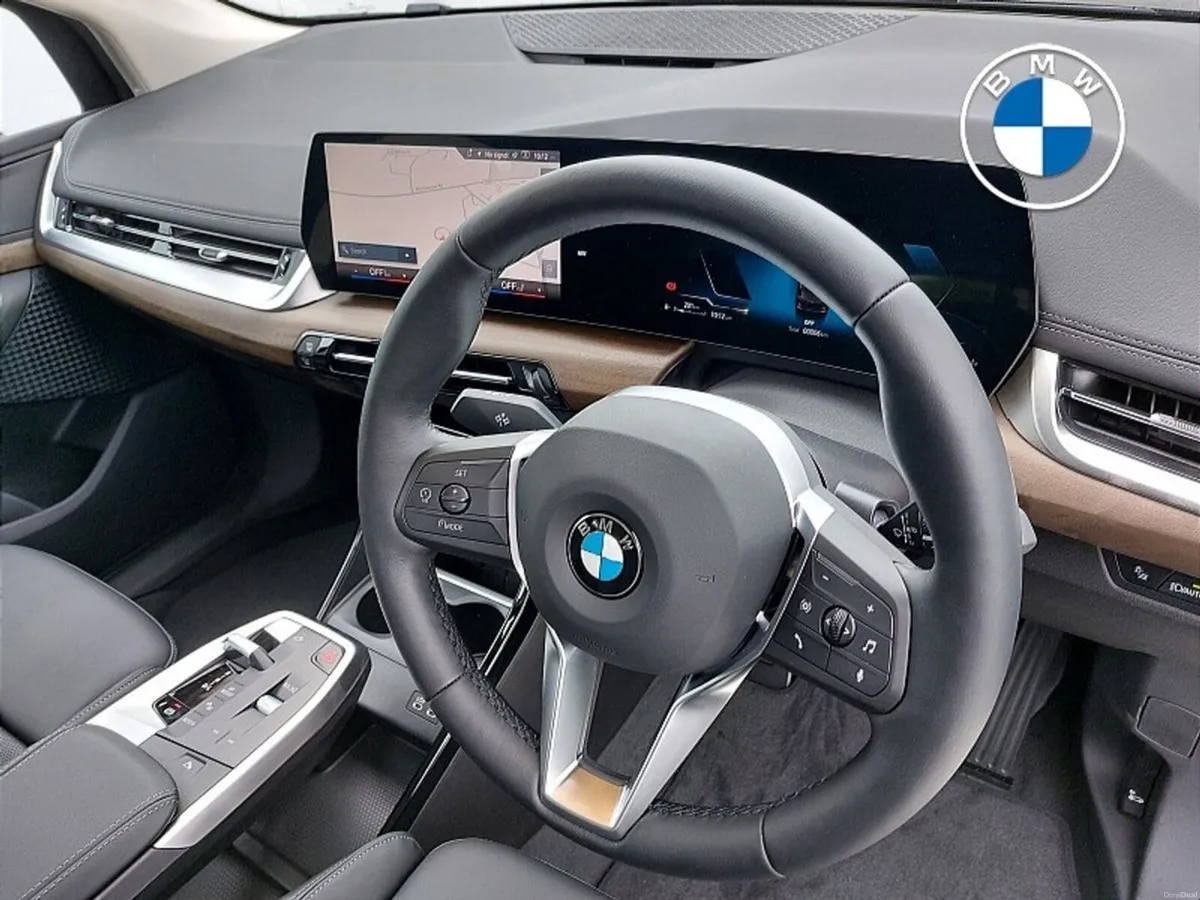 BMW 2-Series 220i Luxury Active Tourer - Image 6