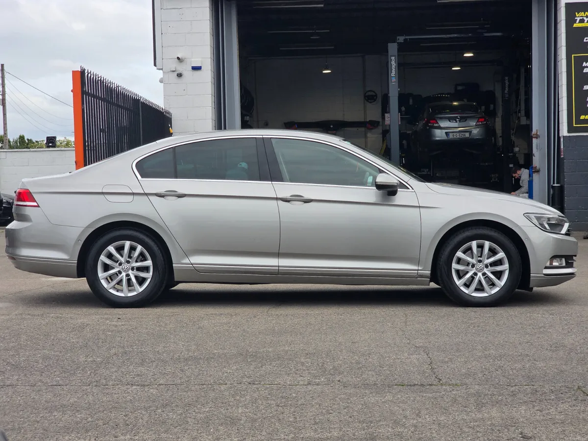 VW Passat 1.6 TDI 120HP Comfortline - Image 3
