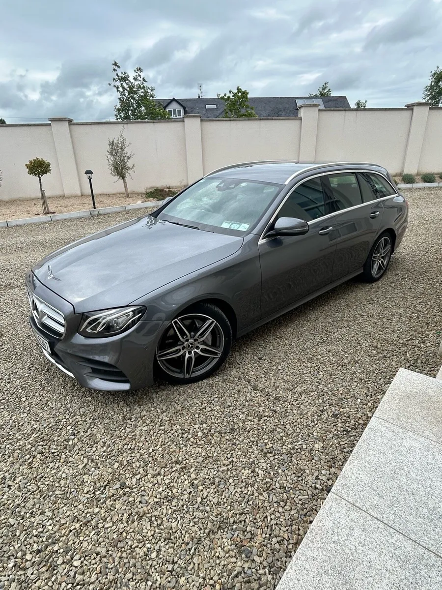 Mercedes E Class Estate 220d - Image 4