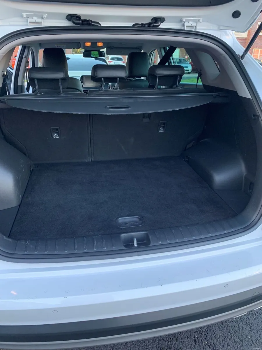 Hyundai Tucson 2019 - 80k KM - Just Services - Image 3