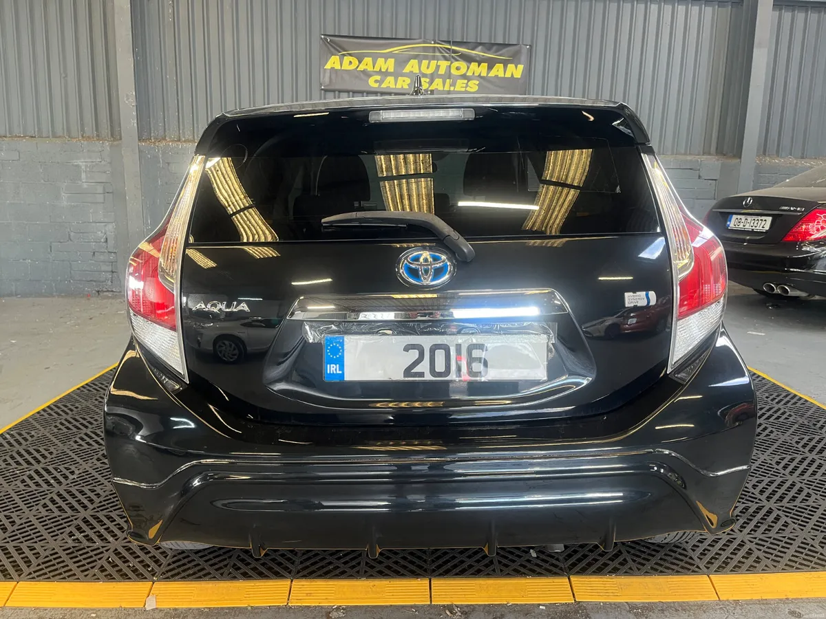 Toyota Aqua 2016 hybrid - Image 4