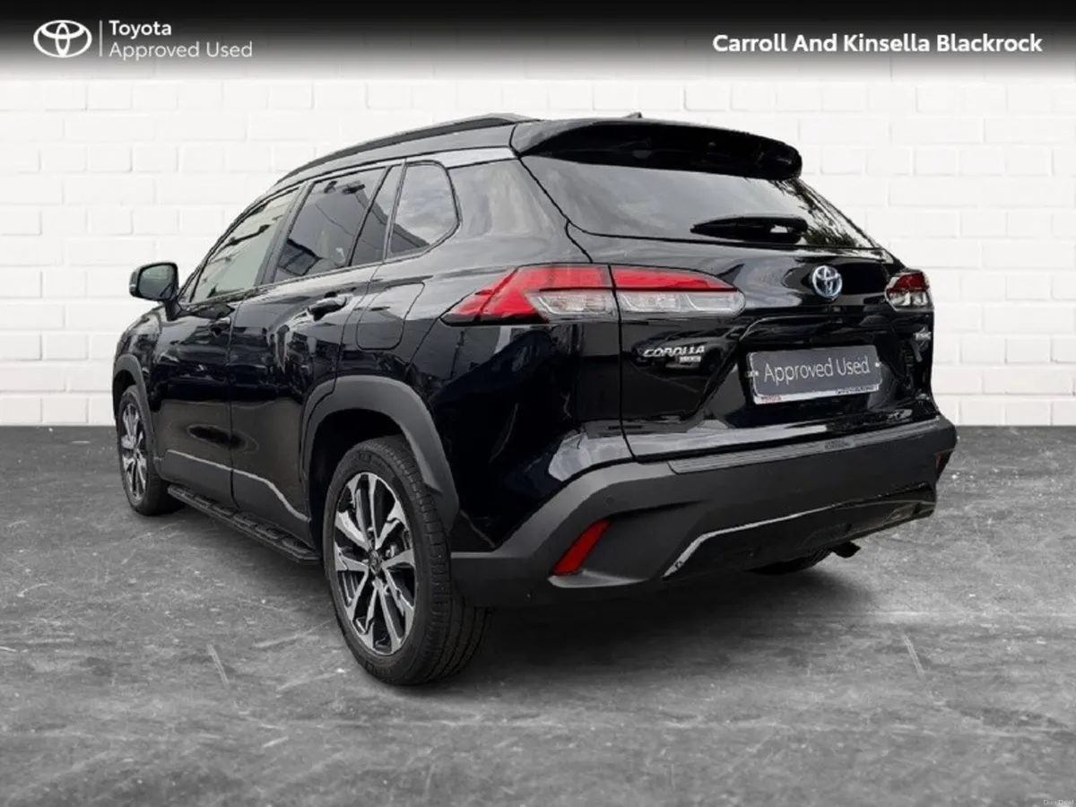 Toyota Corolla Cross Hybrid Sport - Image 2
