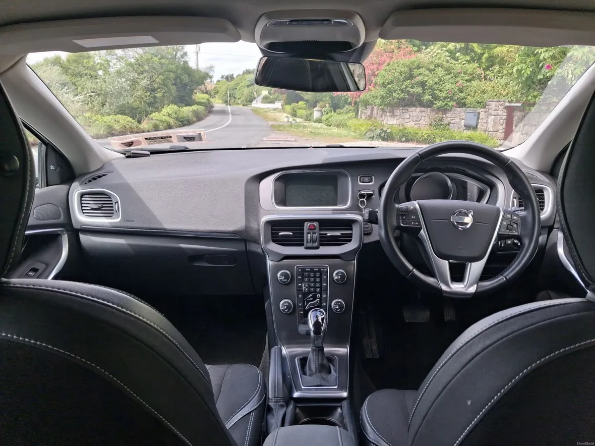 Volvo V40 2014 - Image 5