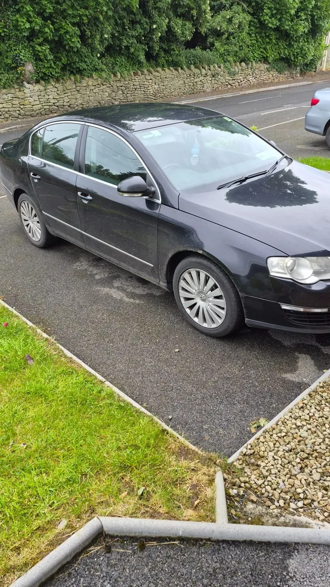 Volkswagen Passat 2009 - Image 3