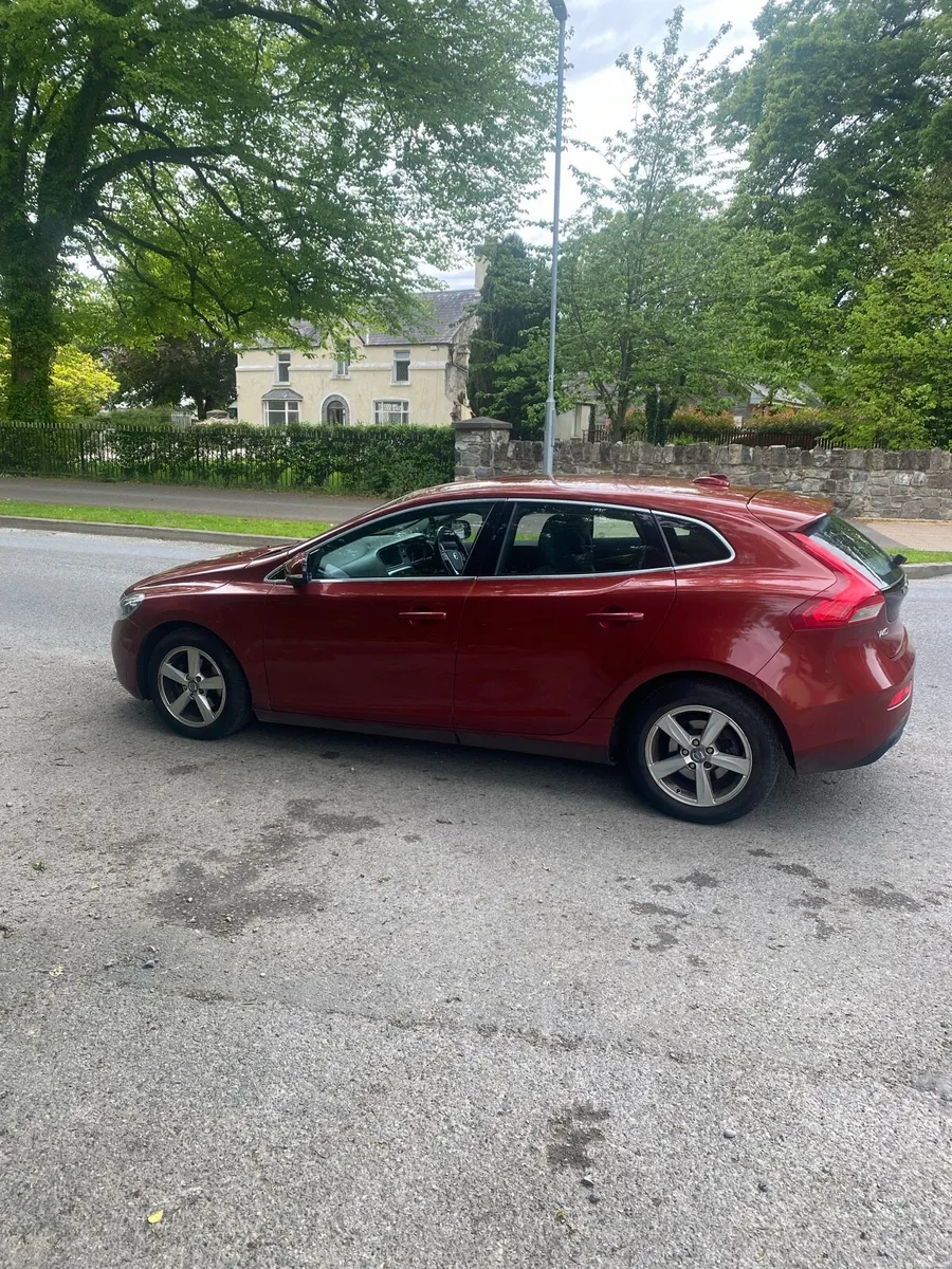 2013 Volvo V40 - Image 3