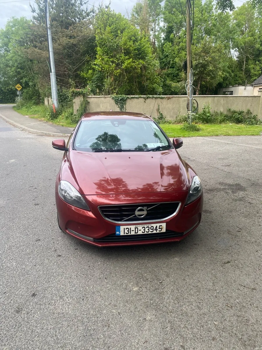 2013 Volvo V40 - Image 1