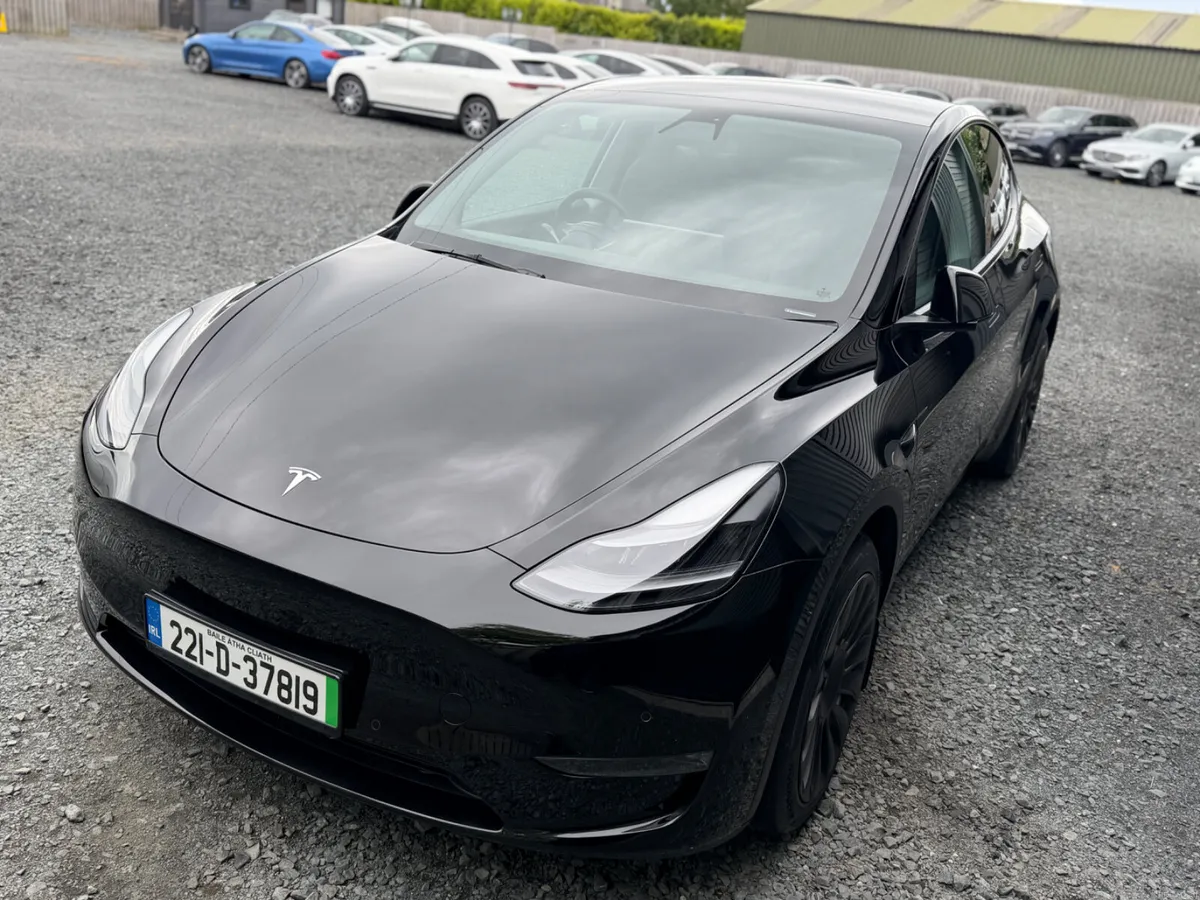 221 Tesla Model Y Long Range Low Km - Image 5