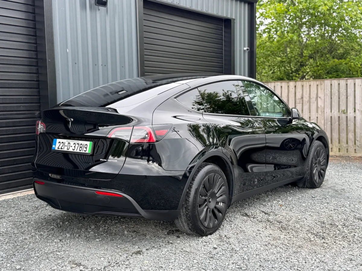 221 Tesla Model Y Long Range Low Km - Image 3