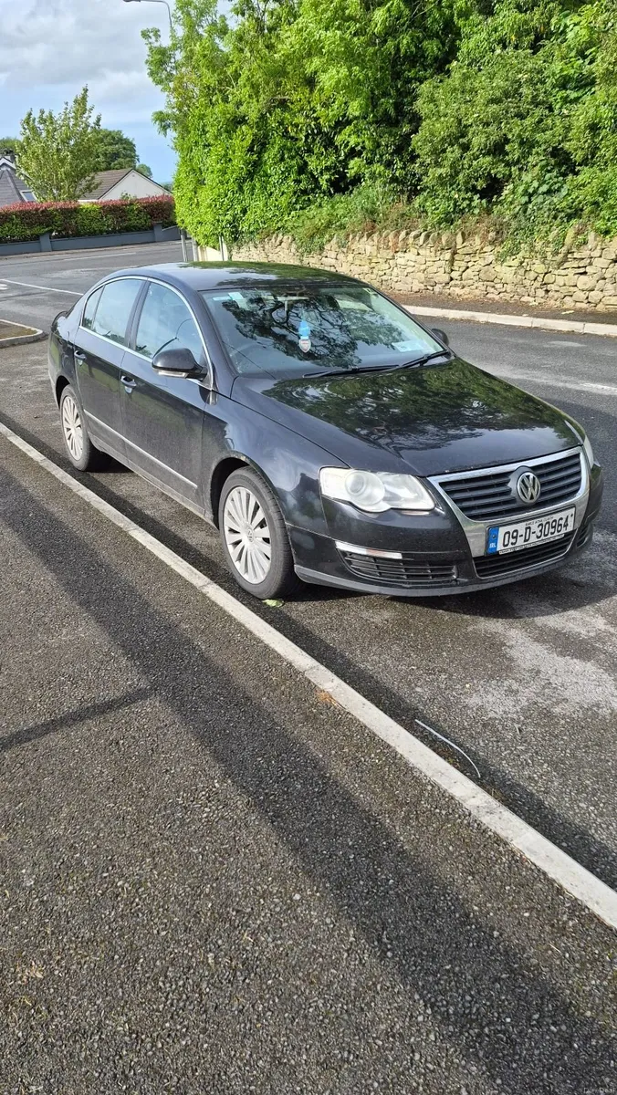 Volkswagen Passat 2009 - Image 1
