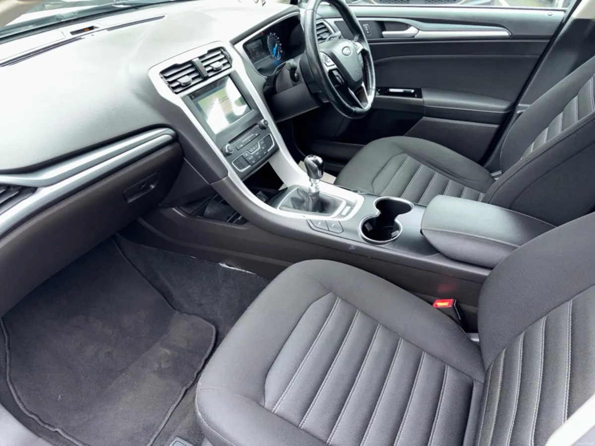 Ford Mondeo ZETEC EDITION 5DR - Image 3