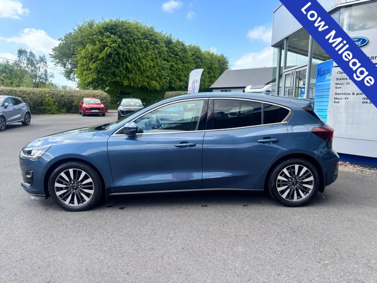 Ford Focus TITANIUM VIGNALE 5DR 1.0T 12 125 MHEV - Image 4