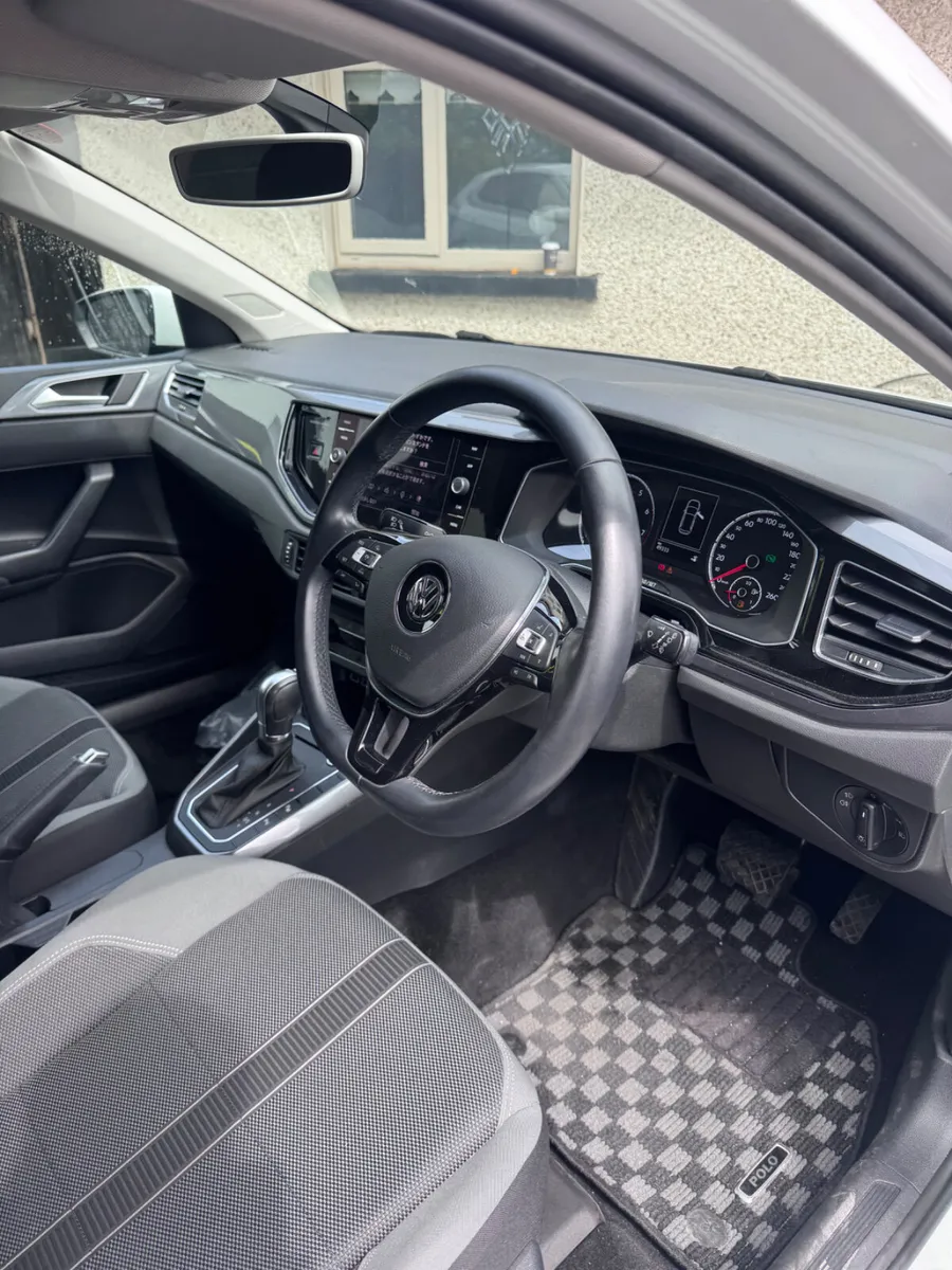 Volkswagen Polo  Highline 1.0 TSI Auto - Image 6