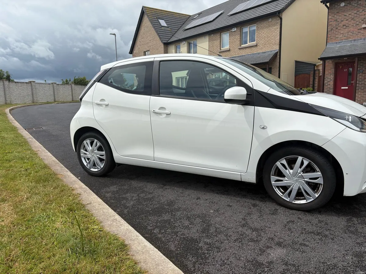 Toyota Aygo 2017 1.0 X Play - Image 3