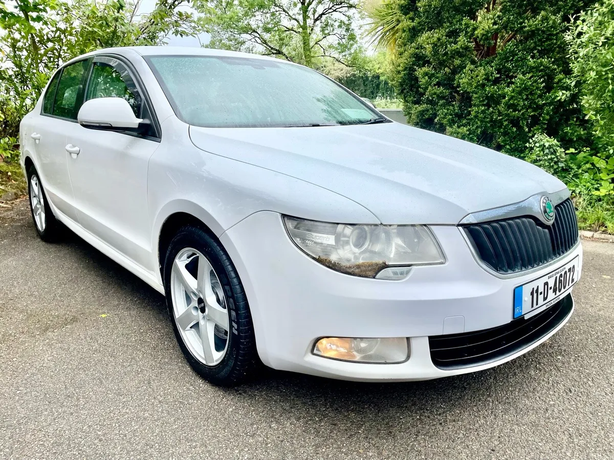11 Skoda Superb 2.0 Tdi 140bhp Nct 7/26 €1950 - Image 2