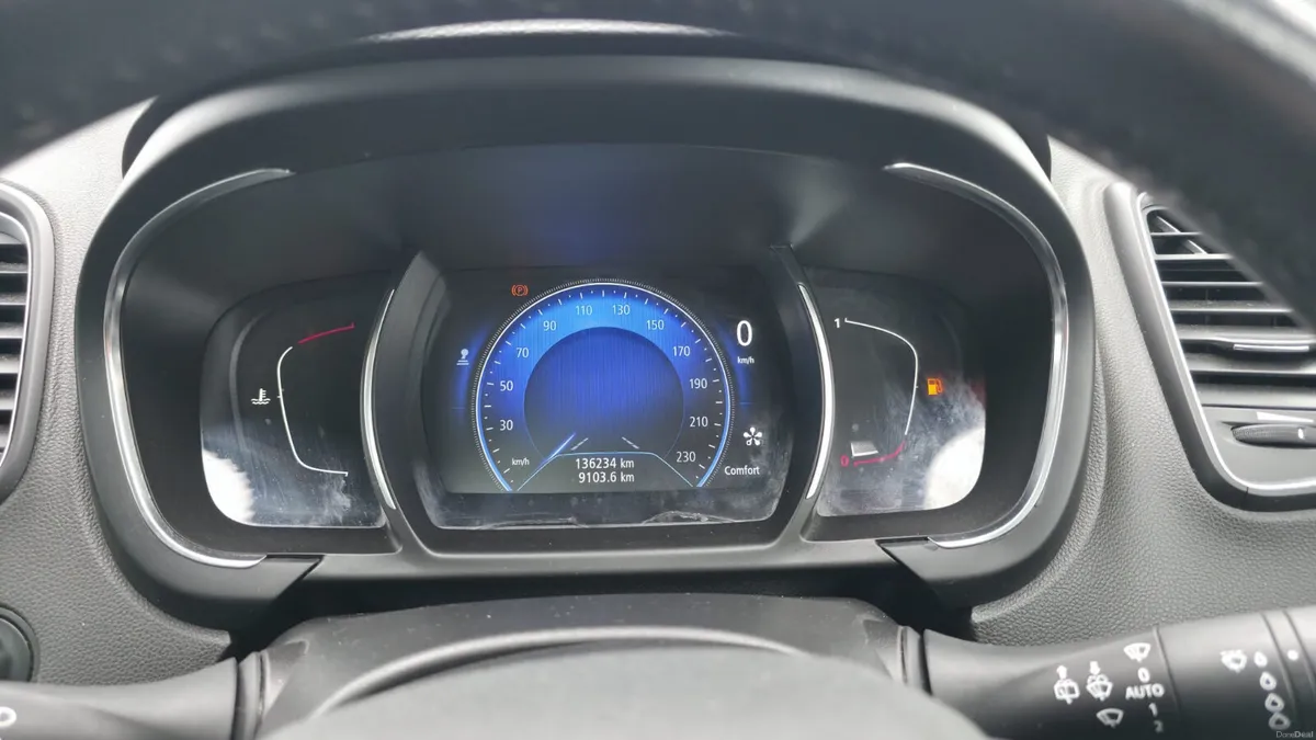 Renault Grand Scenic 2017 7 seater - Image 4