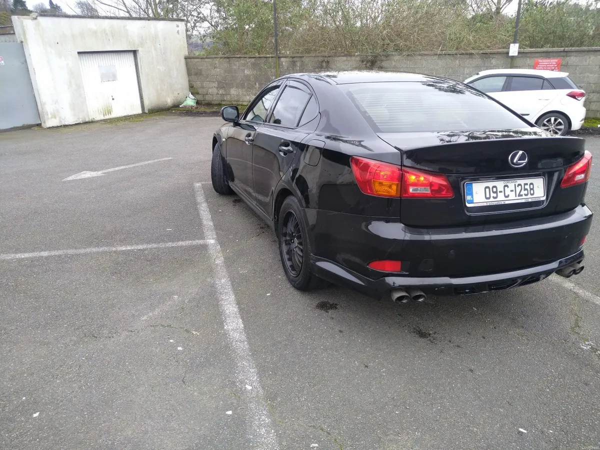 Lexus IS 2009 - Image 1
