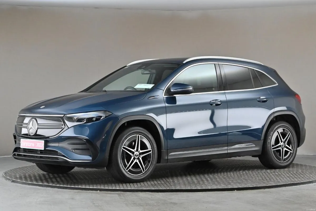 Mercedes-Benz EQA 300 AMG LINE 4MATIC 66.5 KWH - Image 4