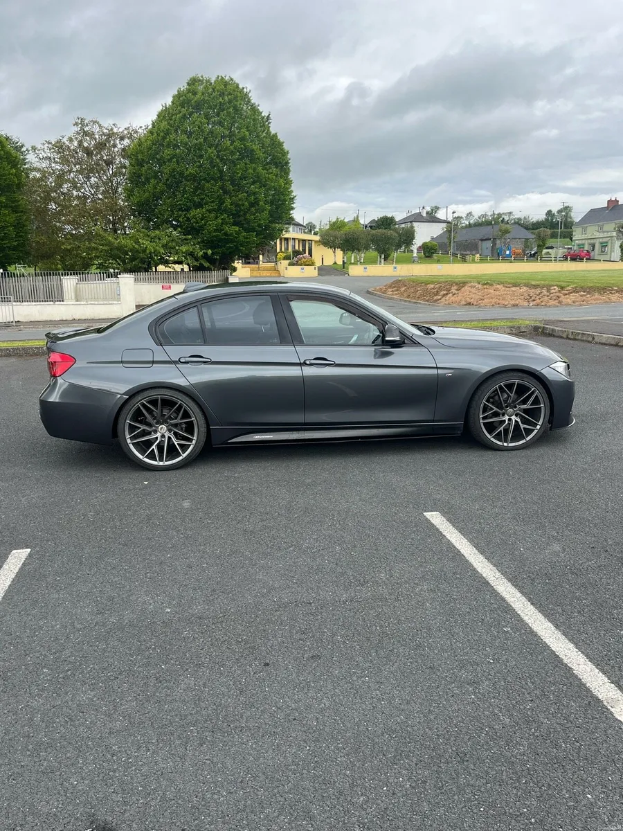 BMW F30 320D Msport low miles - Image 3