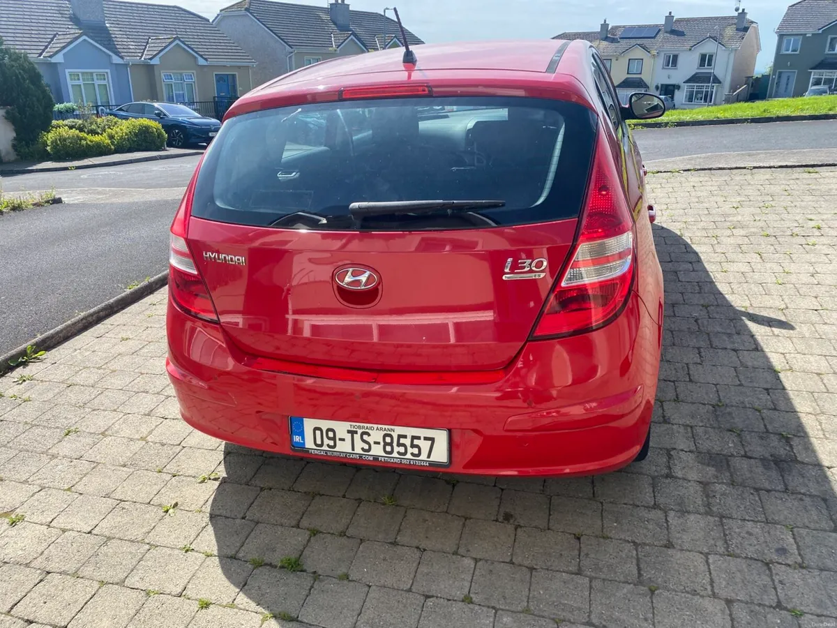 Hyundai i30 1.4 es - Image 3