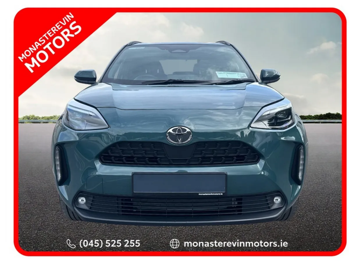 Toyota Yaris Cross LUNA SPORT MON 4DR - Image 5