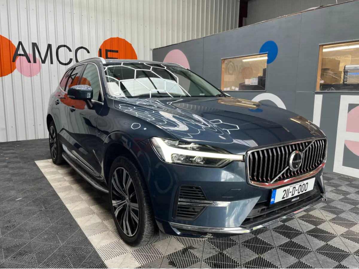 Volvo XC60 2021 VOLVO XC60 RECHARGE HYBRID T8 2.0 - Image 1